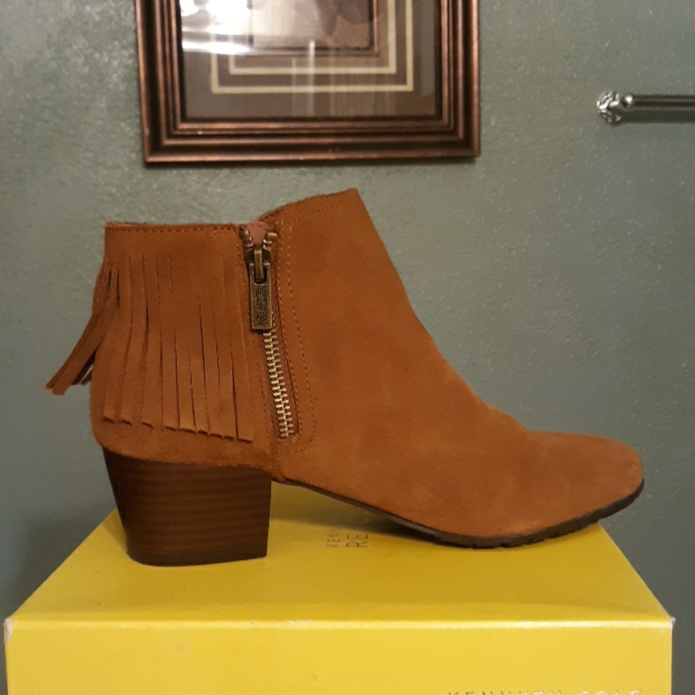 Kenneth Cole Reaction (booties - Picture 3 of 7